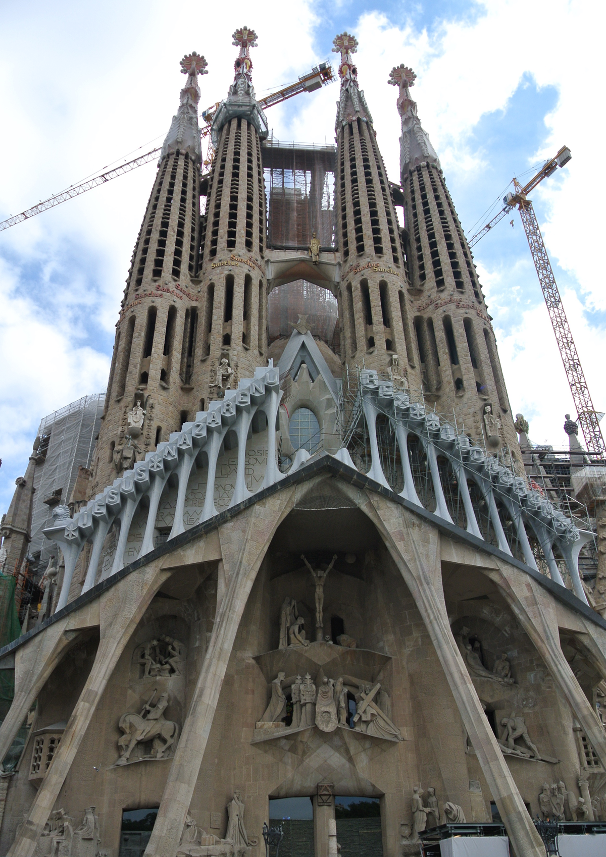 サグラダ ファミリア 受難のファサード Sagrada Familia Fachada De Pasion Travel Stories